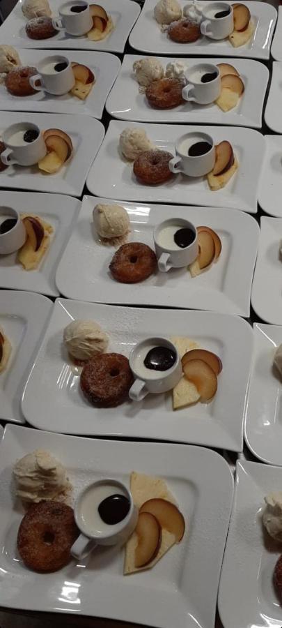 Pensjonat Bauer's Pension-restaurant-catering